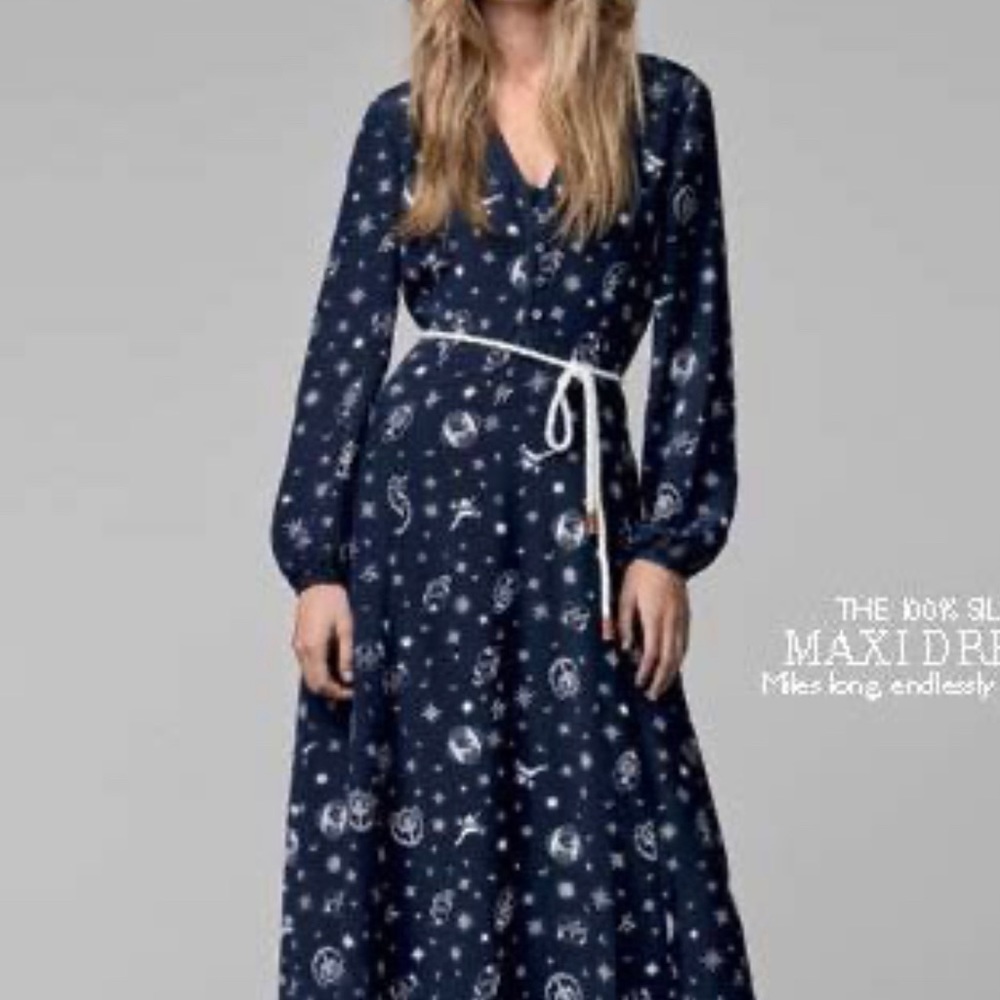 Gigi Hadid nautical dress